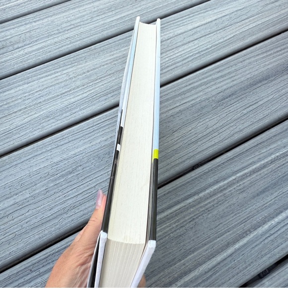 Everyday Survival Hardcover Book by Laurence Gonzales - Picture 4 of 17